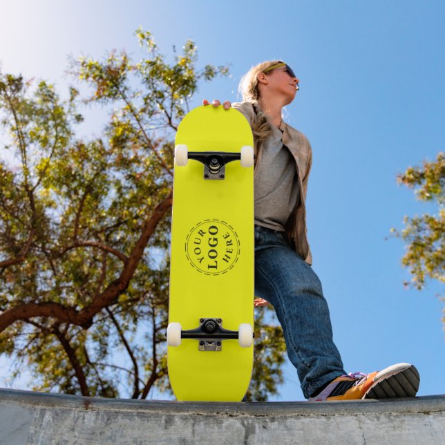 Make Your Brand Skateboard – Personalise It (Outdoor 1)
