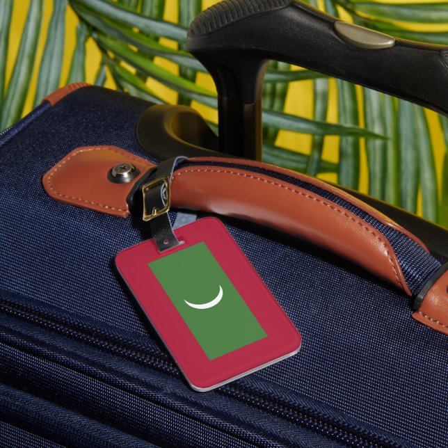 Maldives flag luggage tag (Front Insitu 1)