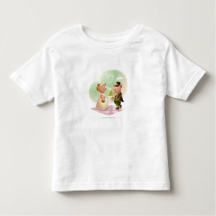Male pig gives a bouqet of flowers to a female pig toddler T-Shirt