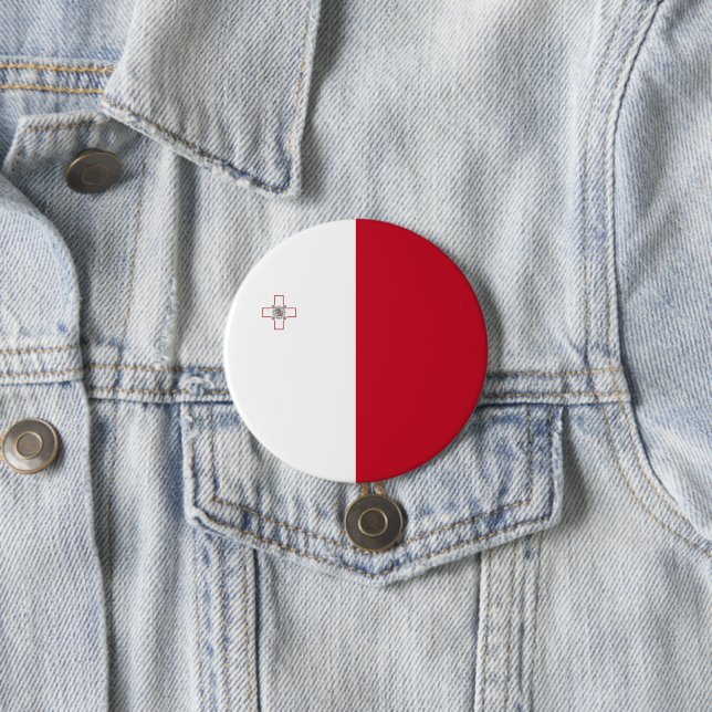 Malta flag 7.5 cm round badge (In Situ)