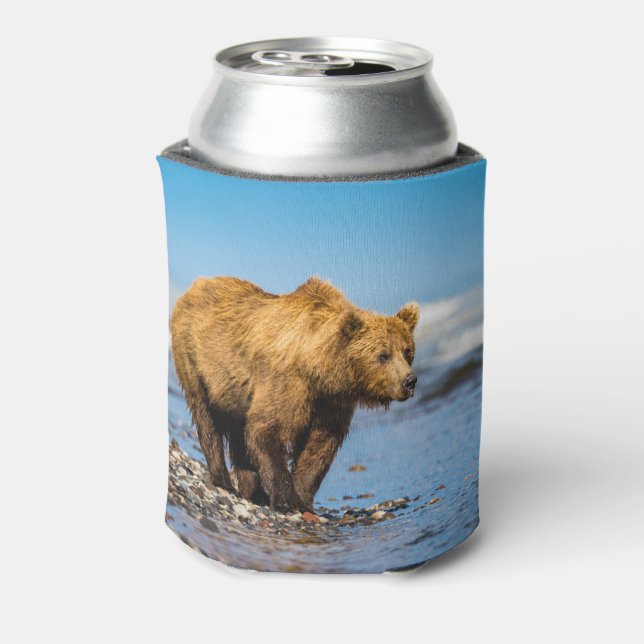 Mama bear watching her two kids can cooler (Can Back)