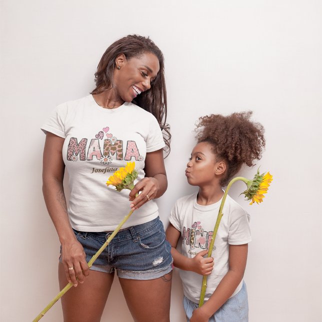 Mama Groovy with custom name Matching T-Shirt (Mama Groovy with custom name Matching T-Shirt)