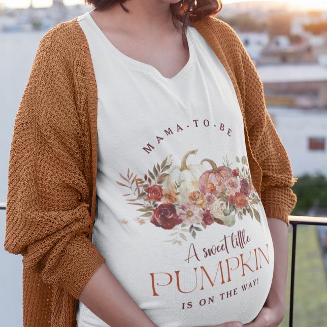 Mama-to-Be 'a sweet little pumpkin' Baby Shower T-Shirt (Creator Uploaded)