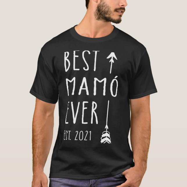Mamo Ever Est 2021 New Irish Grandma Baby Announce T-Shirt (Front)