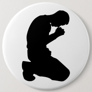 MAN KNEELING IN PRAYER 6 CM ROUND BADGE