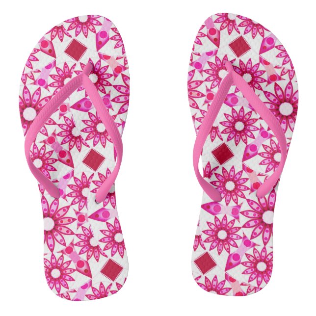 Mandala pattern in shades of pink, maroon thongs (Footbed)