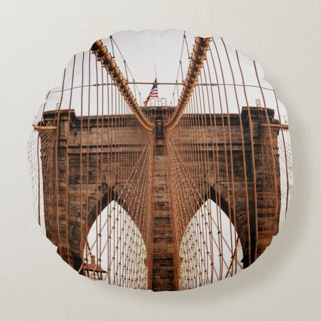 MANHATTAN BRIDGE NEW YORK ROUND CUSHION (Front)