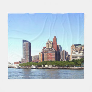 Manhattan NY - Manhattan Skyline on a Clear Day Fleece Blanket