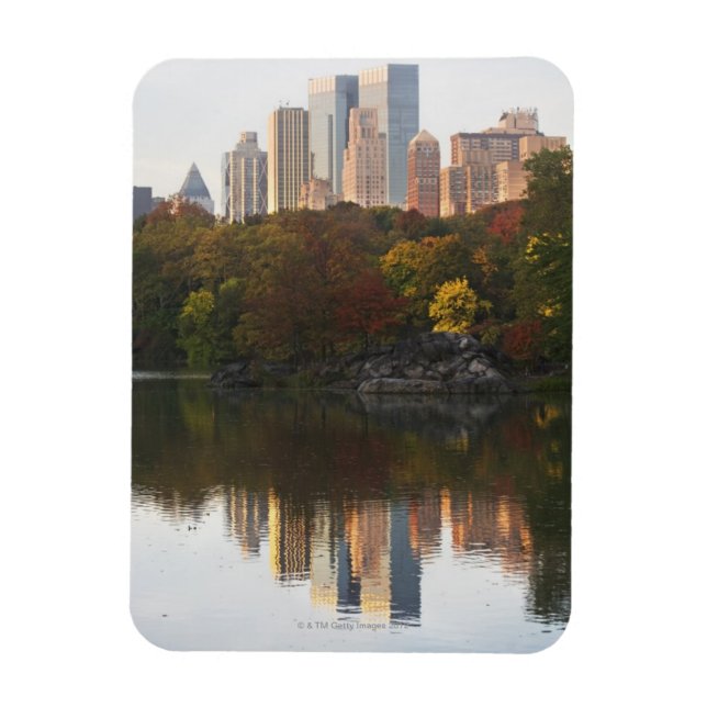 Manhattan Skyline 2 Magnet (Vertical)