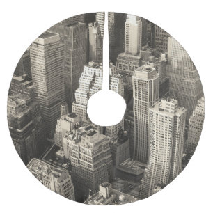 Manhattan skyline, black and white aerial. brushed polyester tree skirt