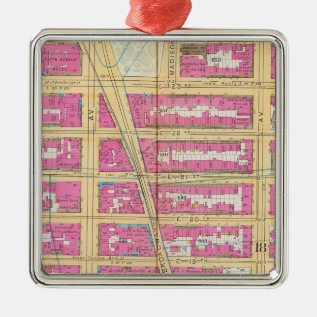 Manhatten, New York 12 Metal Tree Decoration (Front)