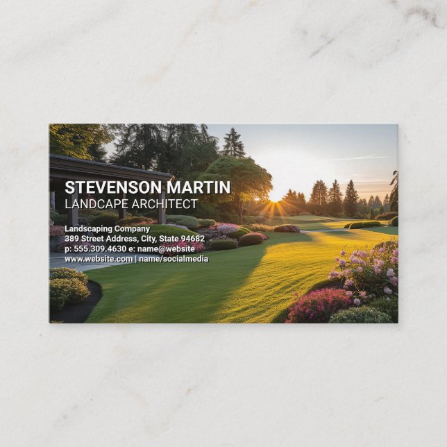 Manicured Lawn | Flowerbed | Landscaping  Business Card (Front)