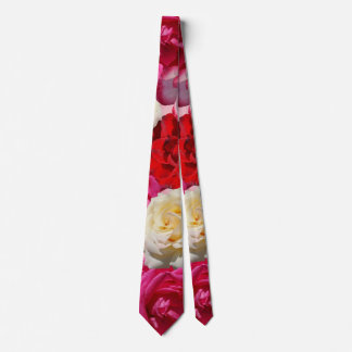many roses tie