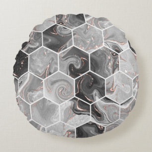 Marble hexagon seamless texture with gold pattern round cushion