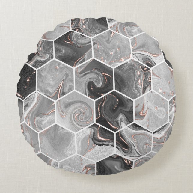 Marble hexagon seamless texture with gold pattern round cushion (Front)