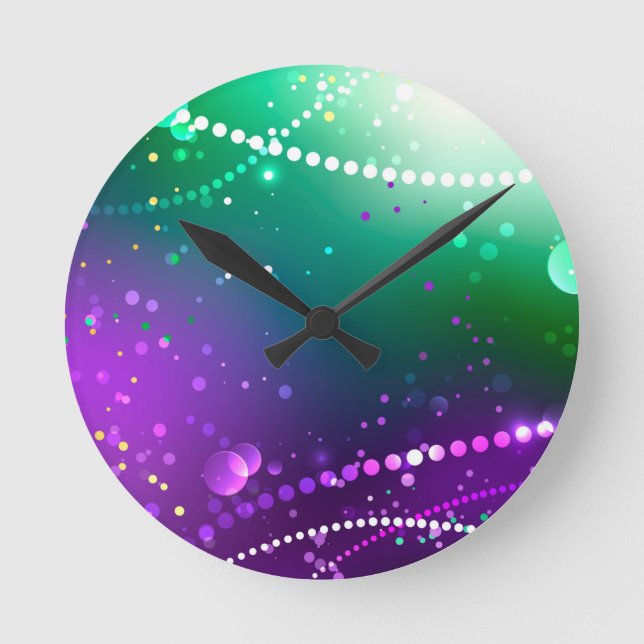 Mardi Gras Festive Purple Background Round Clock (Front)