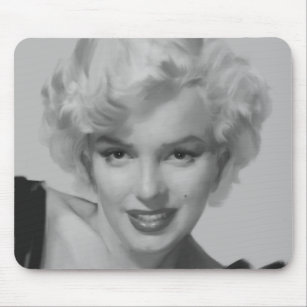 Marilyn the Look Mouse Pad