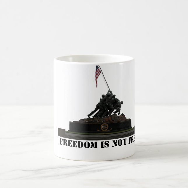 marine corps war memorial Mug (Center)