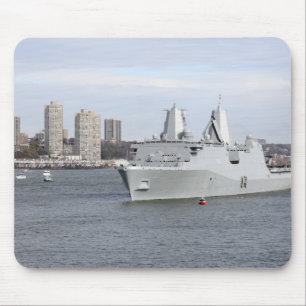 Marines and sailors man the rails mouse pad