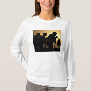 Marines fire 9mm handguns T-Shirt