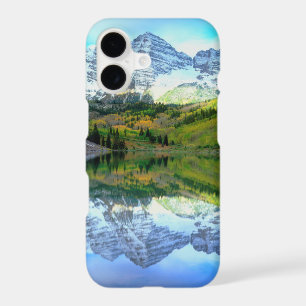 Maroon Bells reflecting in Maroon Lake