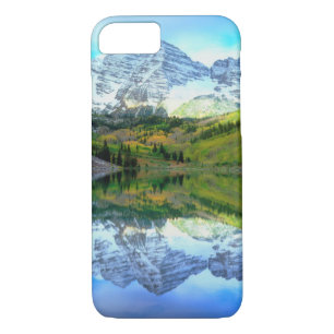 Maroon Bells reflecting in Maroon Lake iPhone 8/7 Case