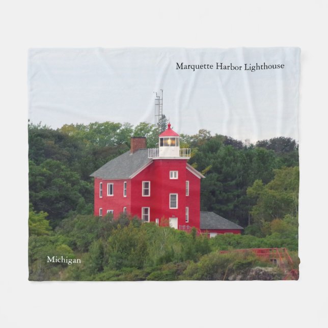 Marquette Harbour Lighthouse blanket (Front (Horizontal))