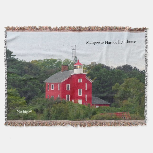 Marquette Harbour Lighthouse woven blanket (Front)