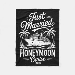 Married Honeymoon Cruise 2026 Tropical Bride Groom Fleece Blanket