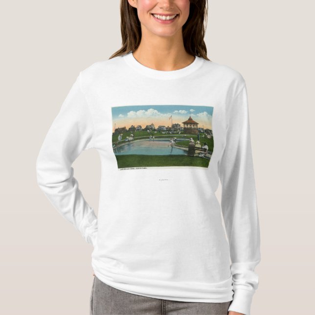 Martha's Vineyard 2 T-Shirt (Front)
