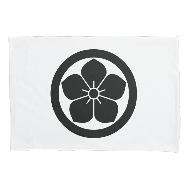 Maru Kikyo Pillowcase (Front)