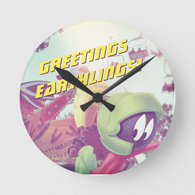 MARVIN THE MARTIAN™ On Vacation Round Clock (Front)