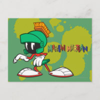 MARVIN THE MARTIAN™ Sneaking