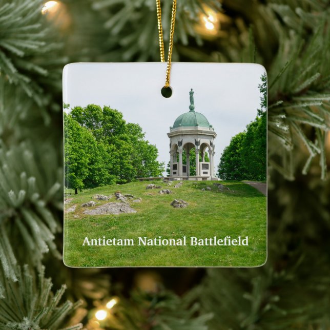 Maryland Monument in Antietam Ceramic Ornament (Tree)