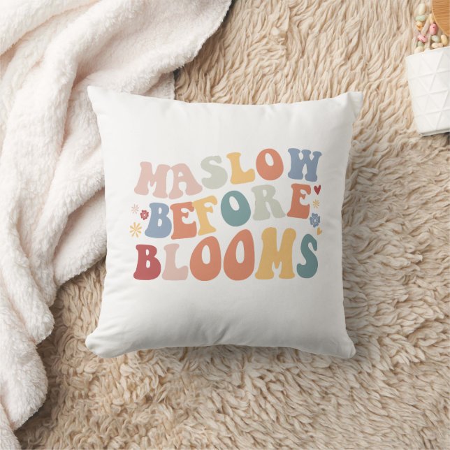 Maslow before blooms cushion (Blanket)