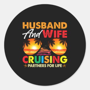 Matching Couples Husnd Wife Cruising 2025 Cruise V Classic Round Sticker