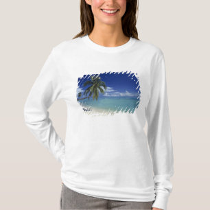 Matira Beach on the island of Bora Bora, T-Shirt