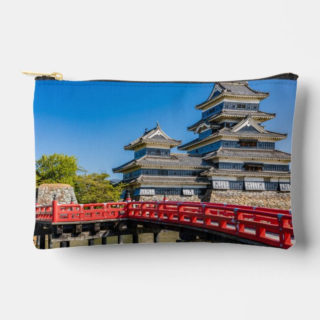 Matsumoto castle and bridge accessory pouch (Front)