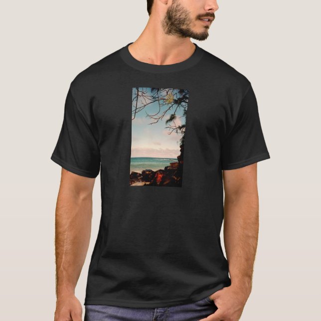 "Maui black rock beach" collection T-Shirt (Front)