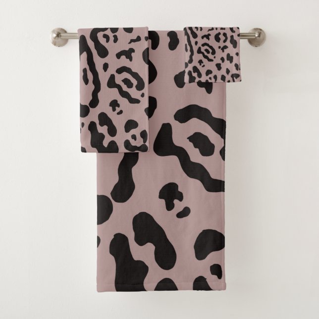 Mauve Blush Pink Cheetah Leopard Animal Print Bath Towel Set (Insitu)