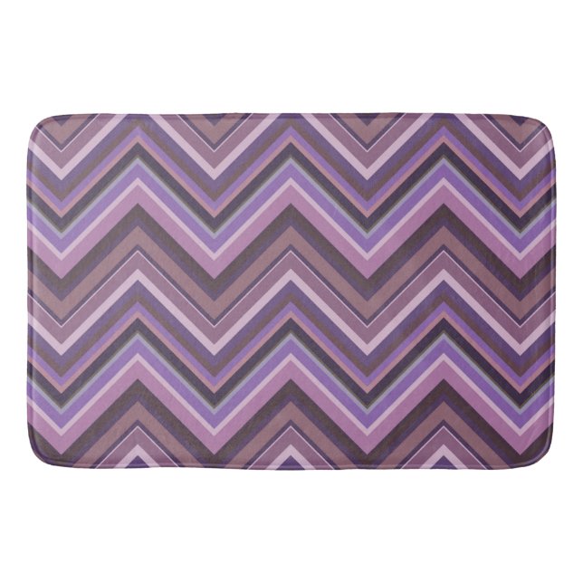 Mauve zigzag stripes bath mat (Front)