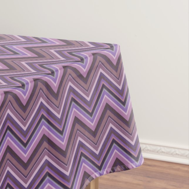 Mauve zigzag stripes tablecloth (In Situ)