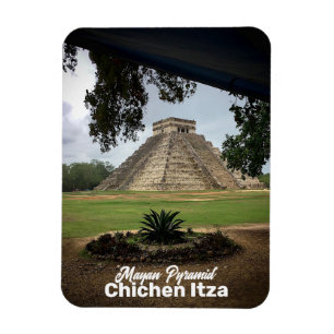Mayan Pyramid CHICHEN ITZA Travel Souvenir  Magnet