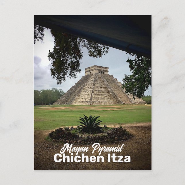 Mayan Pyramid CHICHEN ITZA Travel Souvenir Postcard (Front)