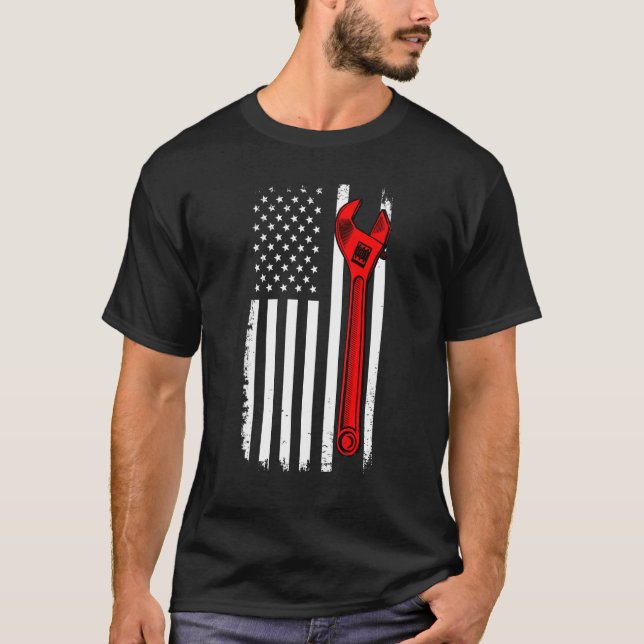 Mechanic Vintage Distresses Usa Flag T-Shirt (Front)