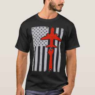 Mechanics  American Flag Plane Aeroplane Mechanic  T-Shirt