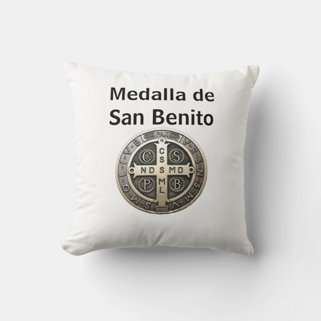 medalla de San Benito Cushion (Front)