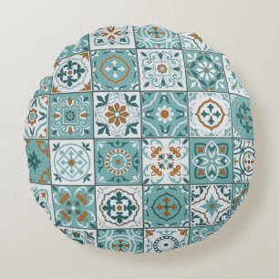 Mediterranean seamless pattern from Moroccan tiles Round Cushion