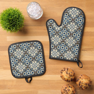 Mediterranean Tiles, Portuguese, Azulejo, Majolica Oven Mitt & Pot Holder Set