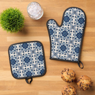 Mediterranean Tiles, Portuguese, Azulejo, Majolica Oven Mitt & Pot Holder Set